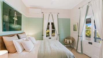 4 slaapkamers, een strijkplank/strijkijzer, wifi, beddengoed