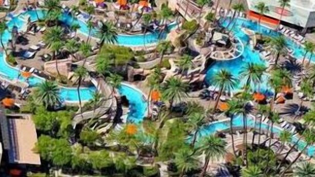 Pool - Sphere / F1 / Strip View/ MGM Signature Studio C21 (Las Vegas)