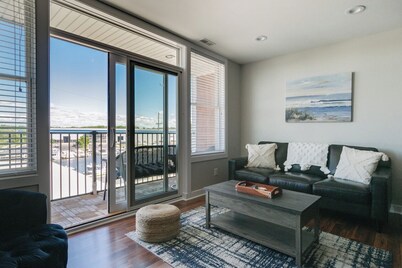 Luxury Waterfront Condo