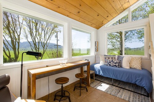🌲3-Bedroom Coastal Farmhouse, BBQ, Games, Bikes - modern touch meets farmhouse decor 🏡🐄