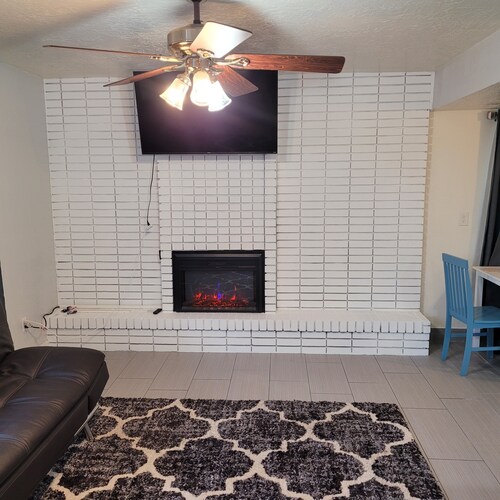 Charming 2-bedroom apartment with WiFi, AC in quaint Orem