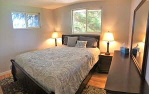 7 Schlafzimmer, Bügeleisen/Bügelbrett, Reisekinderbett, WLAN