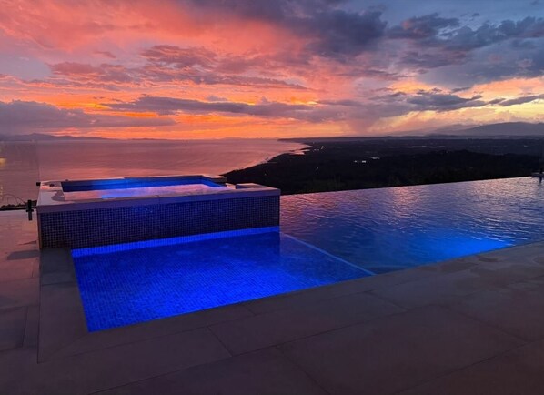 Udendørs pool