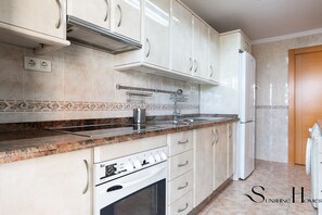 Frigorifero, microonde, forno, lavastoviglie