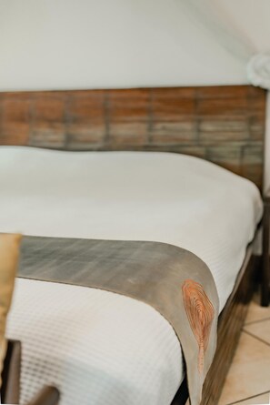 1 bedroom, iron/ironing board, WiFi