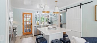 NEW List - New Golf Cart+Private Hot Tub! 3BR Beach Bungalow