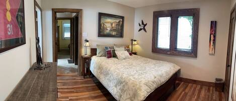6 habitaciones, tabla de planchar con plancha, cuna de viaje y wifi