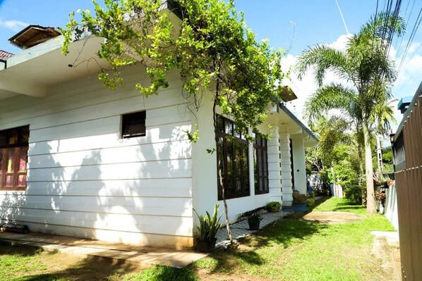 Exterior - One 8 Mirissa (Matara)