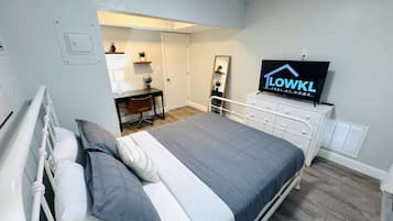 3 habitaciones, escritorio, tabla de planchar con plancha y wifi gratis