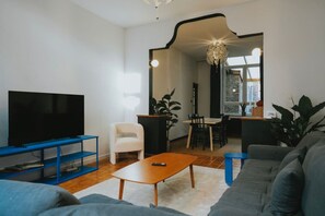 Smart TV - 2 bedroom apartment in Liege (Saint Leonard) (Liège)