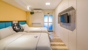 Comfort Double Room | WiFi (free), individually decorated, bed sheets