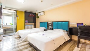 Comfort Double Room | WiFi (free), individually decorated, bed sheets