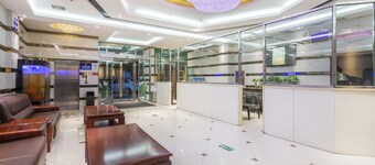 Dequan Railway Station Hotel