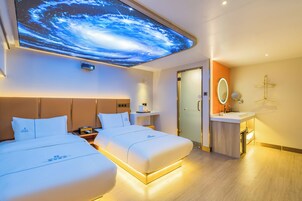 Classic-Zimmer | Hochwertige Bettwaren, individuell dekoriert, kostenloses WLAN