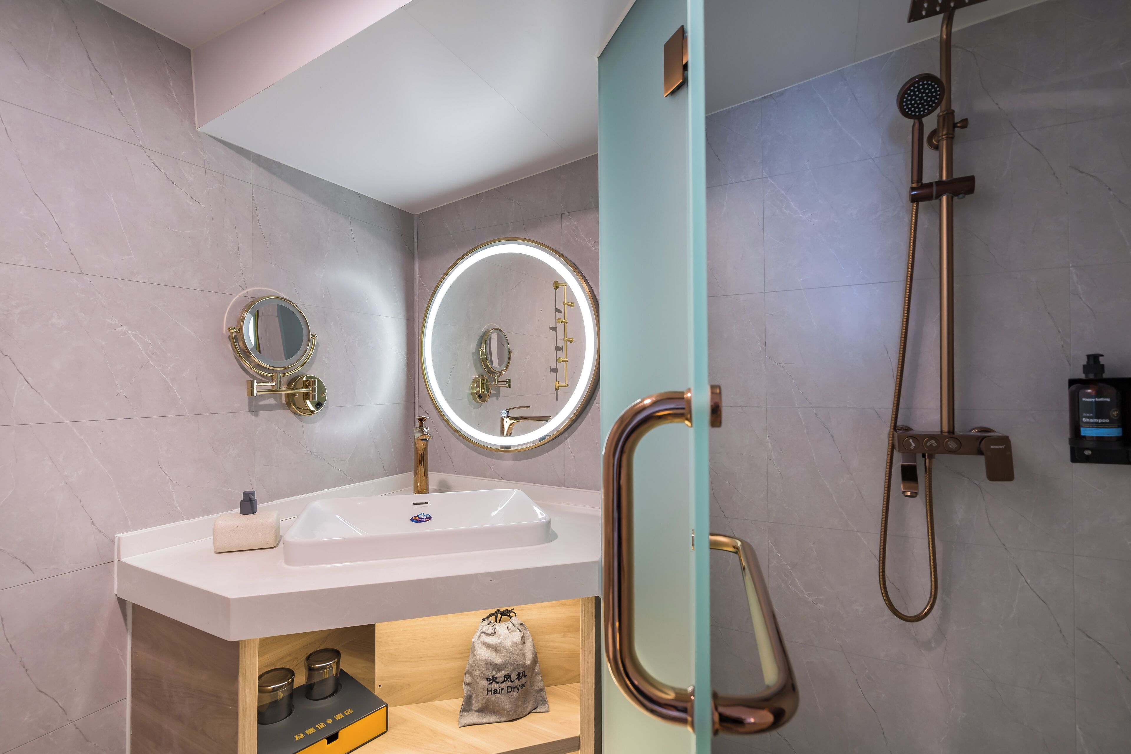Photo - Dequan Luxury Huayuan Hotel, near SOLANA