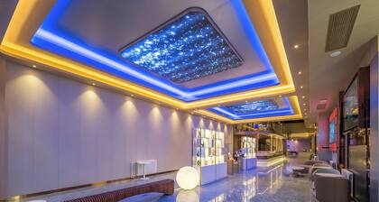 Dequan Luxury HuaYuan Hotel