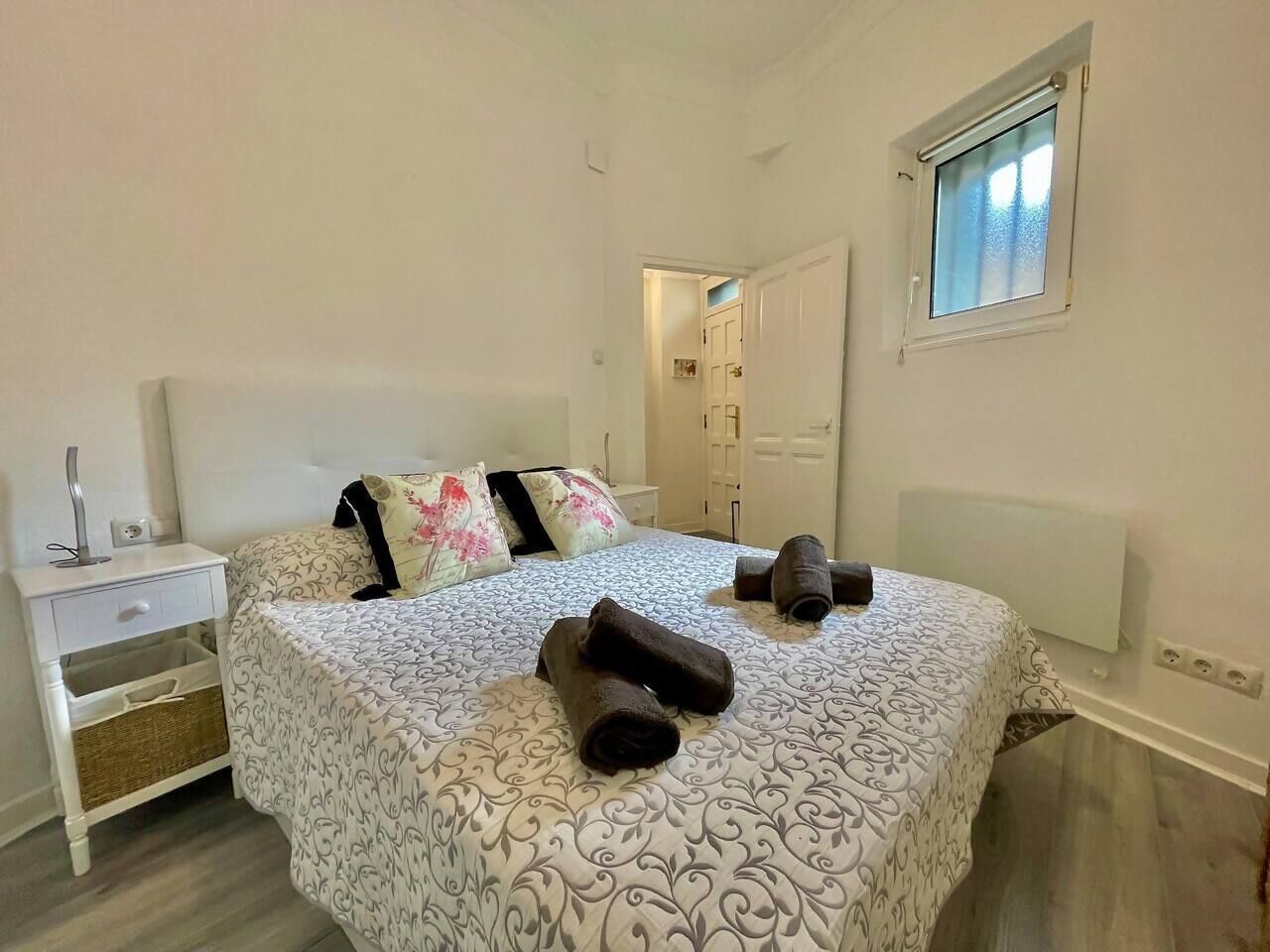 2 bedrooms, iron/ironing board, travel crib, free WiFi