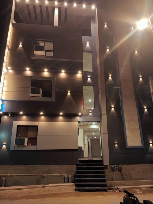 Hotel Abhinandan - Ayodhya