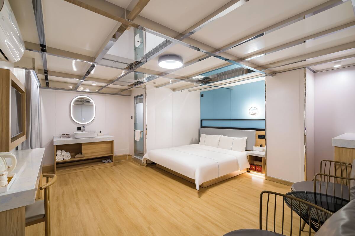 舒適客房 | 高級寢具、遮光布/窗簾、熨斗/熨衣板、免費無線上網