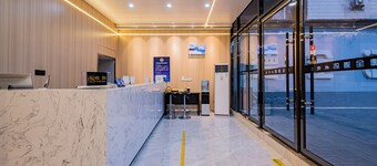 Dequan HoteTempleofHeaven EastGateBranch