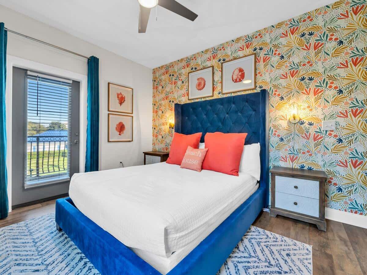 9 bedrooms, iron/ironing board, free WiFi, bed sheets