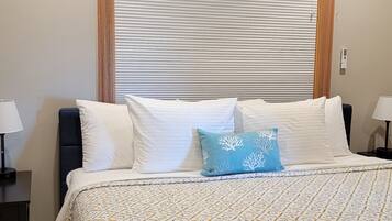 1 bedroom, desk, free WiFi, bed sheets