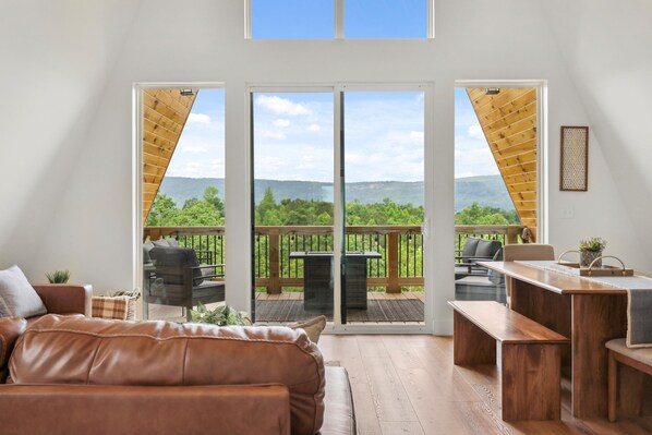 スマートテレビ、暖炉