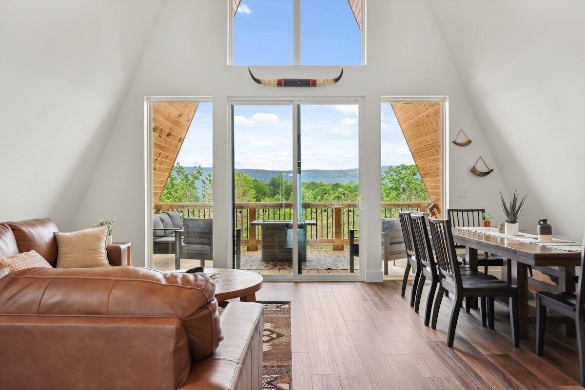 Una Smart TV, libros