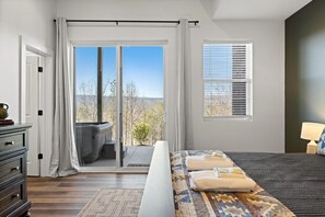 3 chambres, fer et planche à repasser, Wi-Fi gratuit, draps fournis