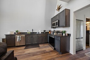 Fridge, microwave, oven, dishwasher