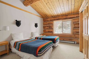 6 bedrooms, WiFi, bed sheets