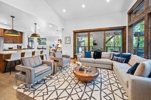 TV, fireplace, stereo, offices
