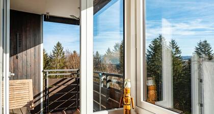 Ferienwohnung 'Fuchsenstein-Foxy' mit Bergblick, Gemeinschaftsgarten und Balkon