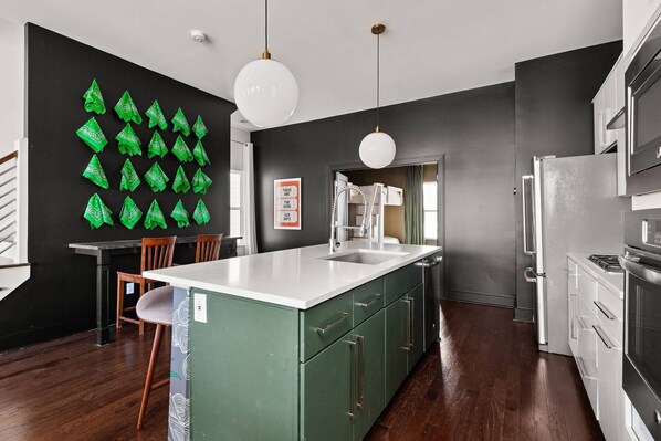 Imagen sin descripción, 1 de 50, botón