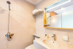 Elite Single Room | Bathroom