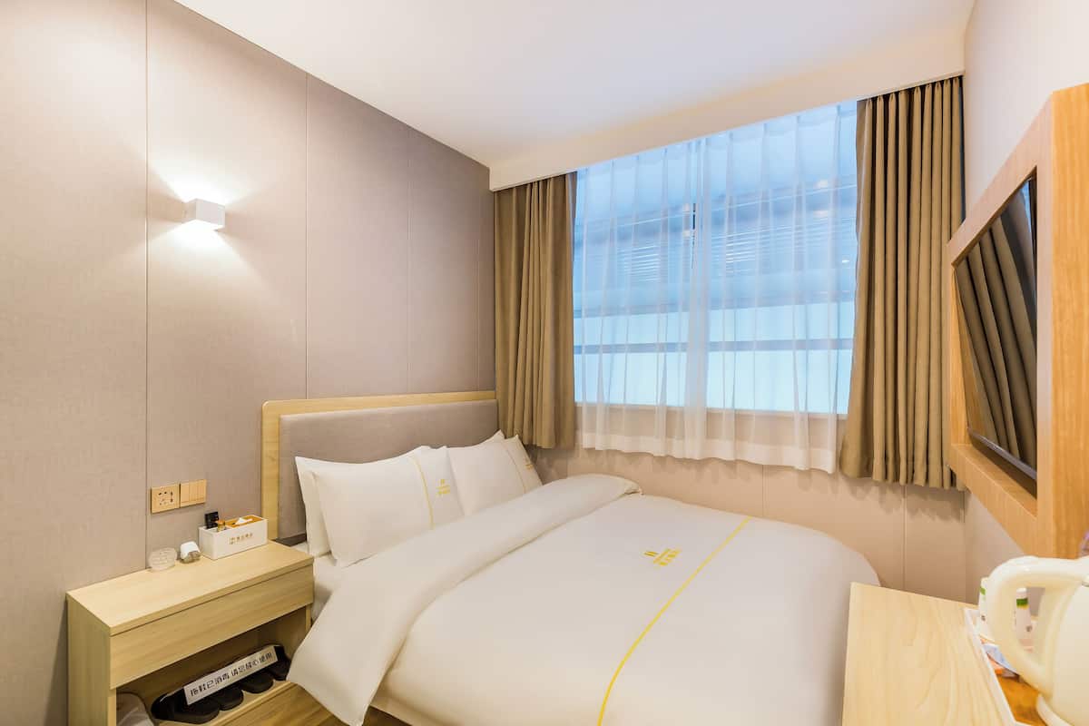 Kamar Single Basic | Wi-Fi gratis dan seprai linen