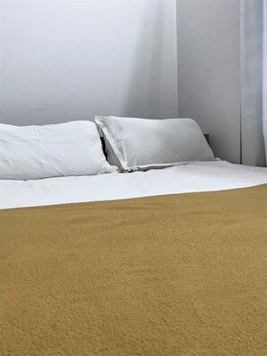 1 chambre, fer et planche à repasser, Wi-Fi