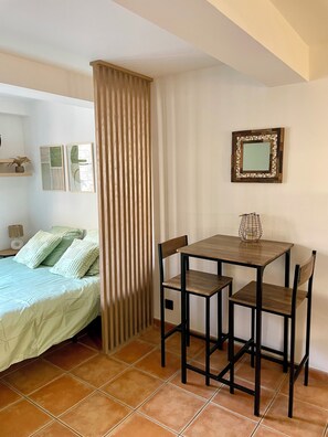 1 dormitorio, wifi, ropa de cama
