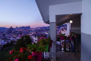 Balcony view - Aanvis Inn boutique home stay (Ootacamund)