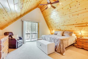 3 bedrooms, internet, bed sheets - Hike, Ski & Raft: Terra Alta Cabin w/ Large Deck (Terra Alta)