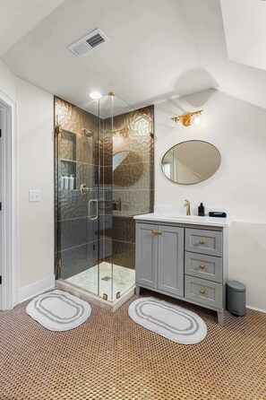 Shower, hair dryer, shampoo