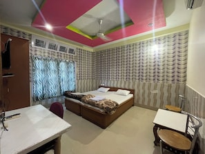 Deluxe Double Room - Hotel Nondikeshore (North Lakhimpur)
