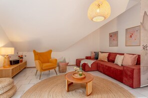 Smart TV, video games, stereo