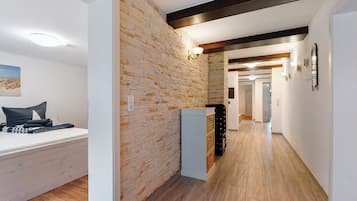 3 slaapkamers, een strijkplank/strijkijzer, gratis wifi, beddengoed