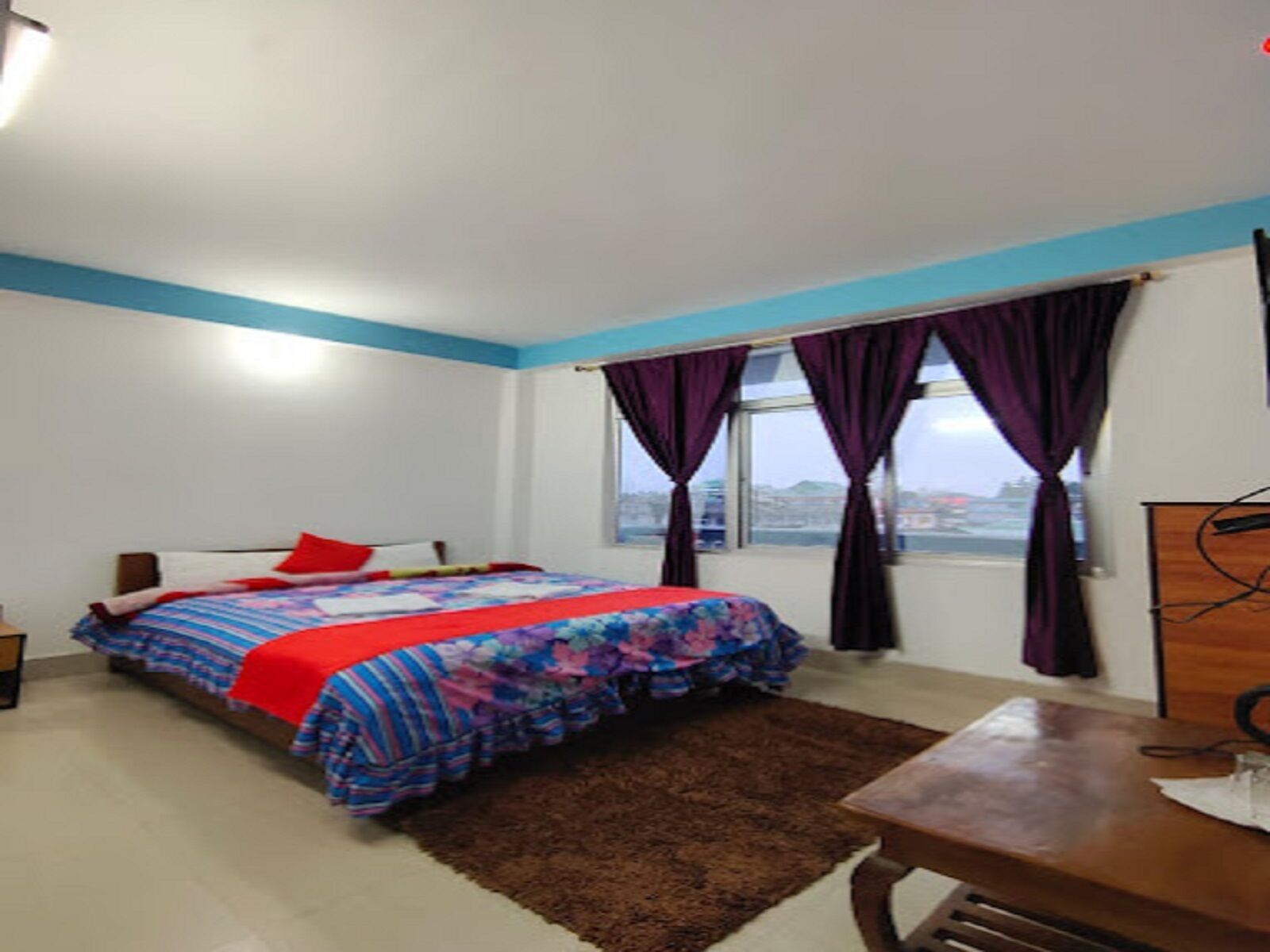 Deluxe Double Room, Hill View | Bed sheets