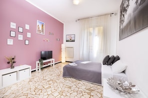 3 chambres, fer et planche à repasser, accès Internet, draps fournis