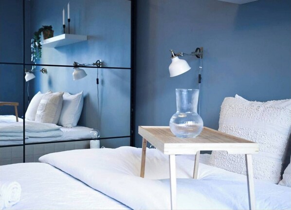 2 habitaciones, tabla de planchar con plancha y internet 