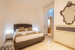 3 habitaciones, tabla de planchar con plancha y acceso a internet