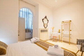 3 bedrooms, iron/ironing board, Internet, bed sheets