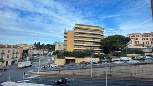 Exterior - Modest studio in Le Suquet (Cannes)
